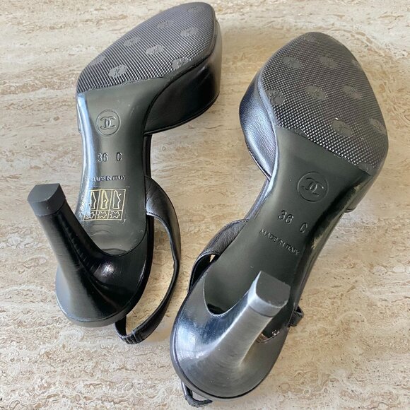 Vintage Chanel CC Bow Cap Toe Slingback Heels - Picture 7 of 7